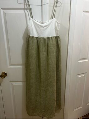 bellambra linen dress 100% Tie Neck Size Large Floral Watercolor Green Made in Italy Offers Are Welcomed. Bellambra Linen Dress. Q-55 -